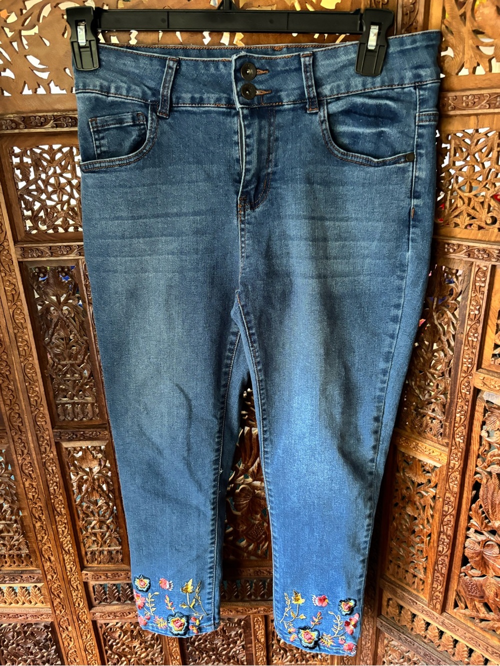 Women's Blue Embroidered Ankle Jeans with Floral Hem